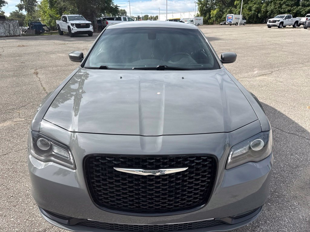 Used 2017 Chrysler 300 S AWD/4WD image 3