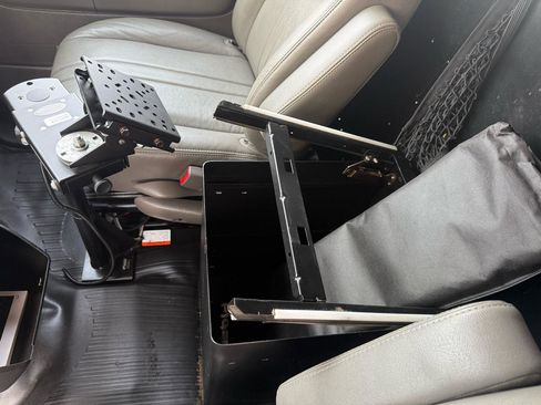 Used 2014 Chevrolet Express 1500 AWD image 17