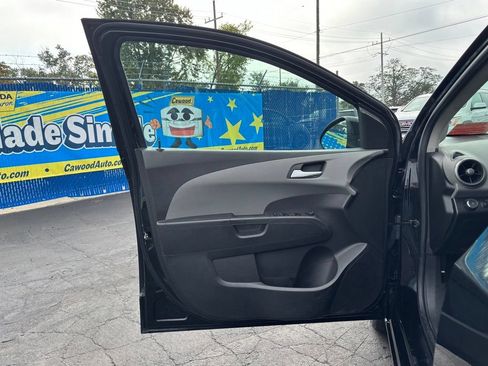 Used 2012 Chevrolet Sonic LTZ FWD image 12