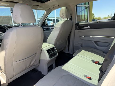 Used 2018 Volkswagen Atlas SEL Premium AWD/4WD image 33