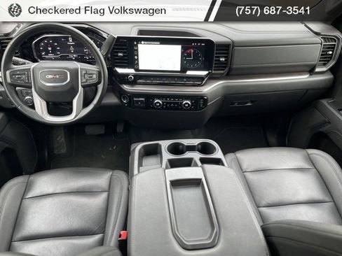 Used 2025 GMC Sierra 1500 SLT image 28