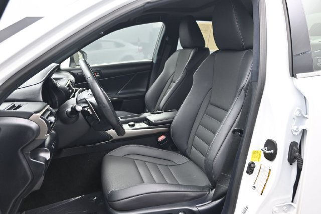 Used 2019 Lexus IS 300 F Sport w/ F Sport Package RWD image 5