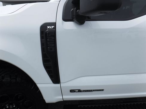 Used 2024 Ford F250 XLT w/ XLT Premium Package AWD/4WD image 27