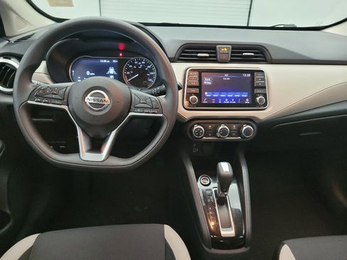 Used 2021 Nissan Versa SV FWD image 22