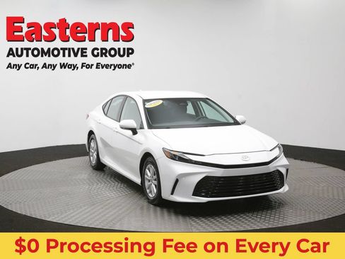 Used 2025 Toyota Camry LE FWD image 50