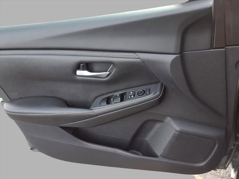 Used 2022 Nissan Sentra SV image 15