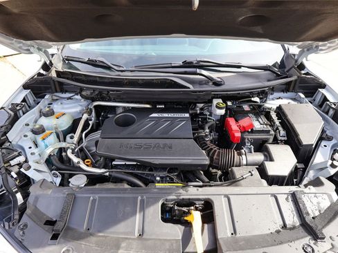 Used 2024 Nissan Rogue SV image 31