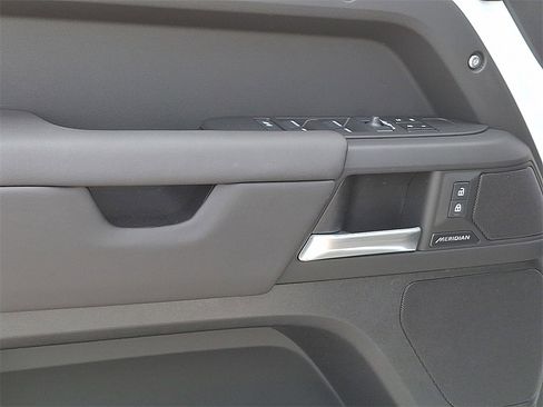New 2025 Land Rover Defender 110 S image 10