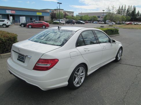 Used 2012 Mercedes-Benz C 250 Sedan image 4