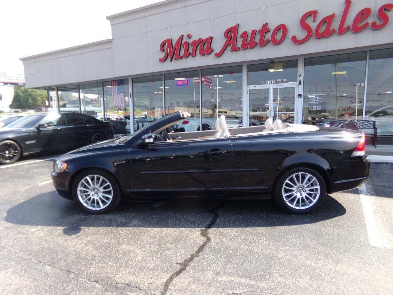 Used 2008 Volvo C70 T5 FWD image 2