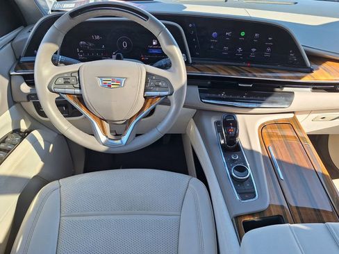 Certified 2024 Cadillac Escalade Sport Platinum image 9