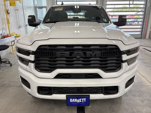 Used 2025 RAM 2500 Big Horn AWD/4WD image 7