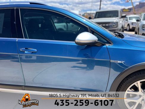 Used 2019 Volkswagen Golf Alltrack AWD/4WD image 5