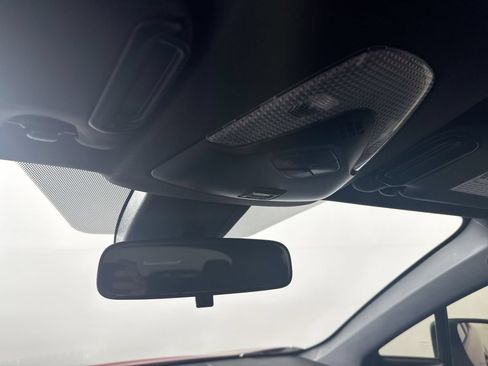 Used 2020 Toyota C-HR XLE FWD image 15