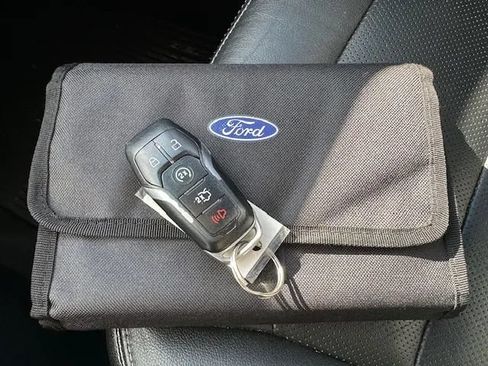 Used 2016 Ford Explorer Limited w/ Equipment Group 301A AWD/4WD image 30
