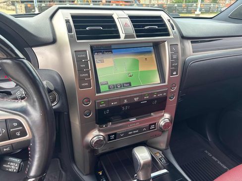 Used 2021 Lexus GX 460 Premium w/ Premium Package AWD/4WD image 14