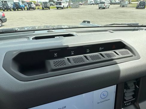 New 2026 Ford Bronco 2-Door AWD/4WD image 16