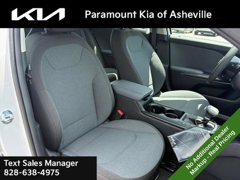 New 2026 Kia K4 FWD image 18