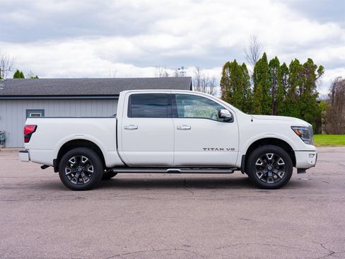 Used 2020 Nissan Titan Platinum Reserve AWD/4WD image 4