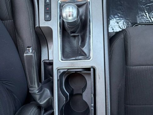 Used 2010 Ford Mustang Coupe RWD image 15
