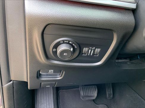 Used 2022 Jeep Grand Cherokee L Overland AWD/4WD image 32