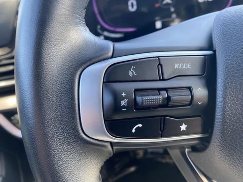 Used 2023 Kia Sportage EX image 28