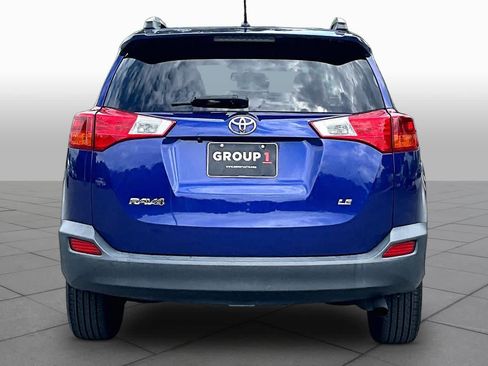 Used 2014 Toyota RAV4 LE FWD image 4