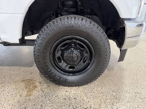 Used 2018 Ford F250 XL w/ Power Equipment Group AWD/4WD image 12