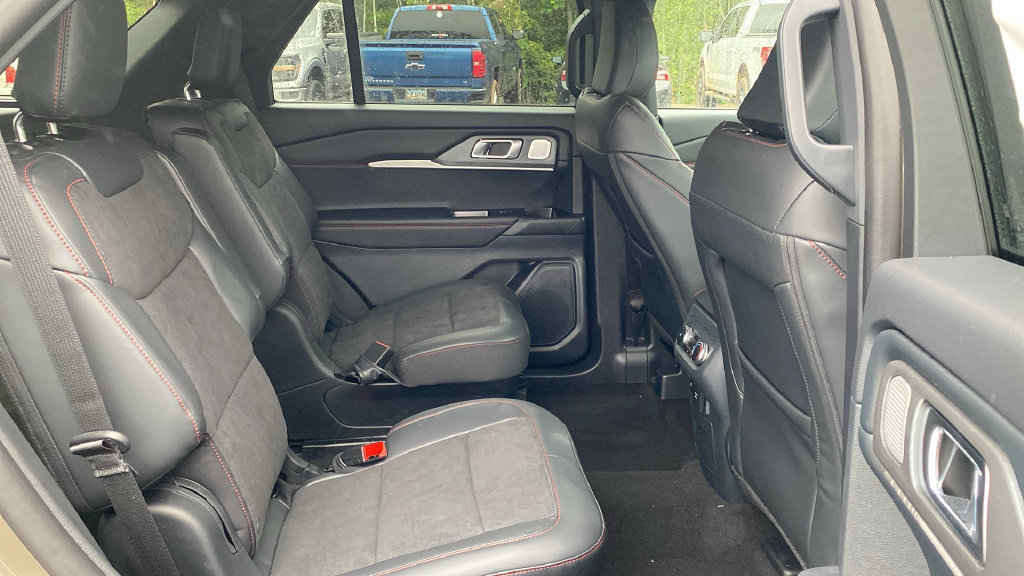 New 2026 Ford Explorer ST w/ Sun And Sound Package AWD/4WD image 13
