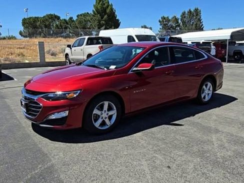 Used 2024 Chevrolet Malibu LT FWD image 4