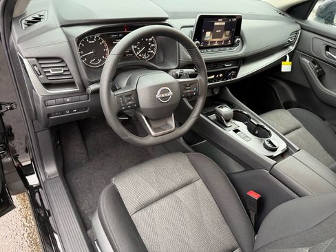 New 2026 Nissan Rogue SV AWD/4WD image 11