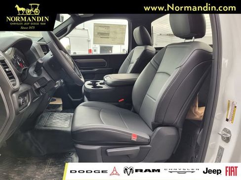 New 2025 RAM 4500 Tradesman AWD/4WD image 7