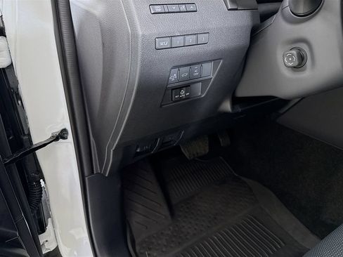 Certified 2025 Lexus GX 550 w/ Cold Area Package AWD/4WD image 10