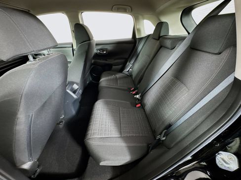Certified 2023 Honda HR-V LX image 17