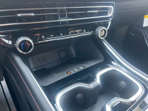 New 2026 Chevrolet Traverse RS w/ LPO, Illumination Package image 27