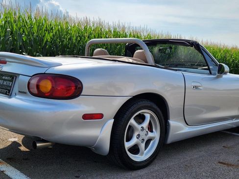 Used 1999 MAZDA MX-5 Miata image 4