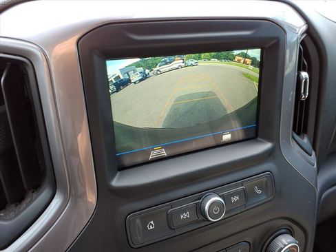 Certified 2019 Chevrolet Silverado 1500 Custom Trail Boss w/ Custom Convenience Package AWD/4WD image 16