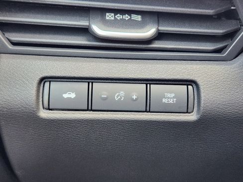 Used 2025 Nissan Altima 2.5 SV image 22