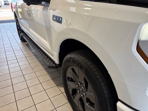 Used 2024 Ford F150 Lightning Flash AWD/4WD image 19