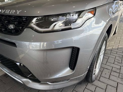 Certified 2025 Land Rover Discovery Sport S image 9