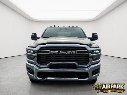 New 2026 RAM 3500 Tradesman AWD/4WD image 5