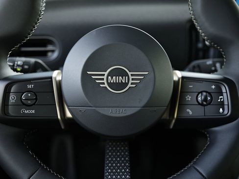 New 2026 MINI Cooper 2-Door Hardtop image 30