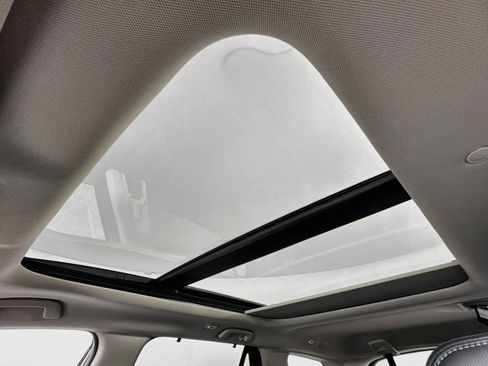Certified 2023 Honda Pilot Touring image 23