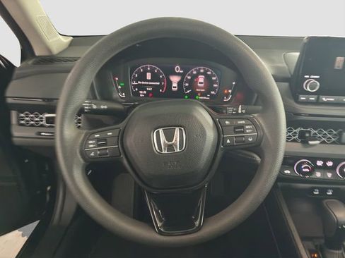 Used 2024 Honda Accord EX image 10