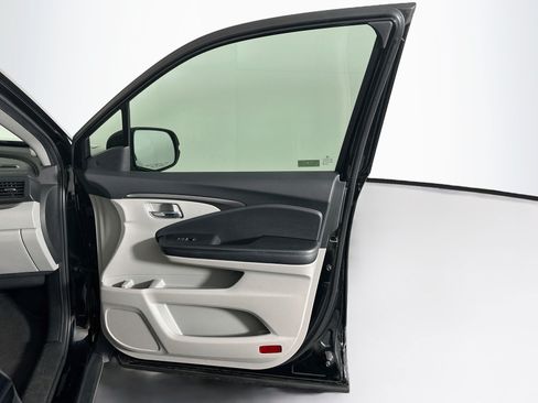 Used 2020 Honda Pilot EX image 31
