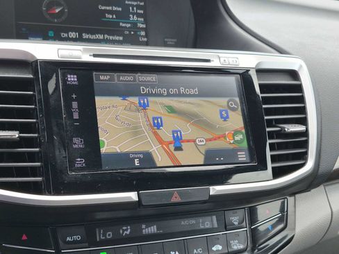 Used 2016 Honda Accord EX-L image 42