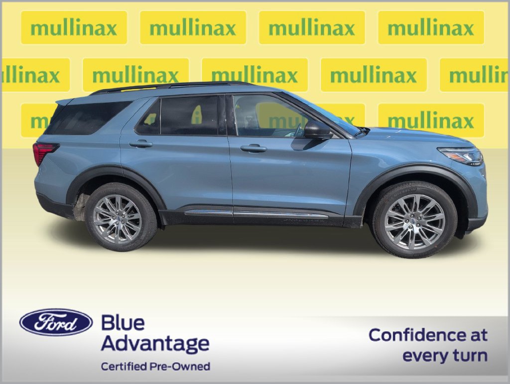 Certified 2025 Ford Explorer Active AWD/4WD image 2