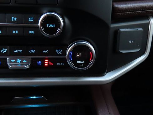 Used 2024 Ford Expedition Max Limited image 32