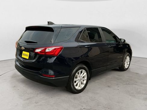 Used 2020 Chevrolet Equinox LS w/ LPO, Floor Liner Package FWD image 5