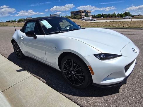 New 2026 MAZDA MX-5 Miata Club RWD image 7